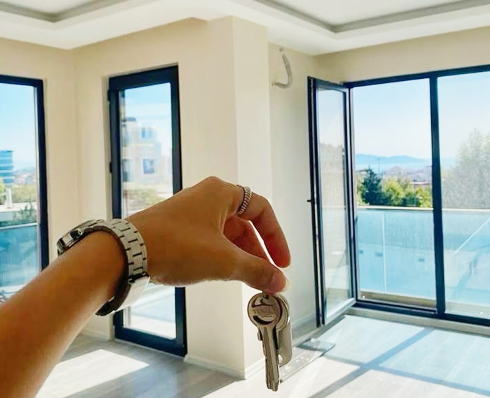 Assistance francophone à la location immobilière avec remise des clés sur la Costa del Sol
